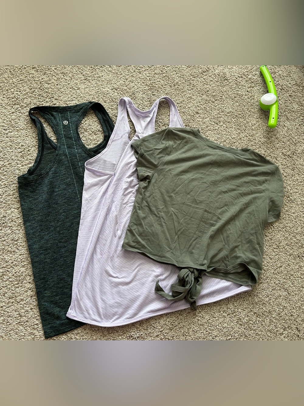 lululemon size 4 tank bundle